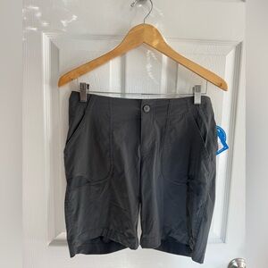 OMNI SHIELD Columbia shorts, active fit, size 6